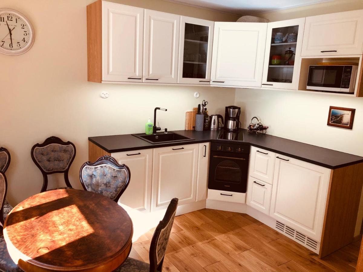 Kohtu Apartment Unique Куресааре Екстериор снимка