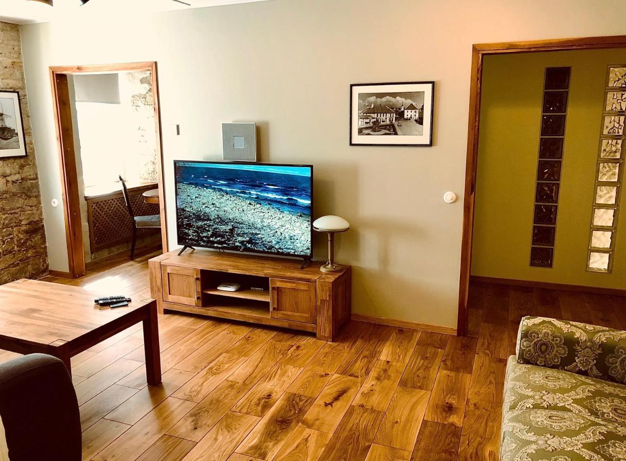 Kohtu Apartment Unique Куресааре Екстериор снимка