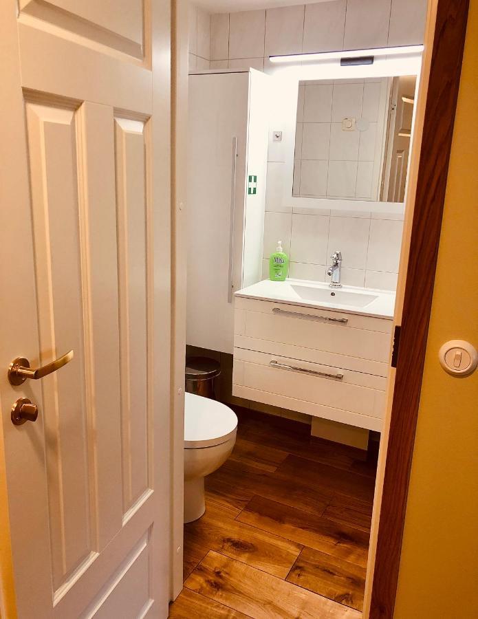Kohtu Apartment Unique Куресааре Екстериор снимка